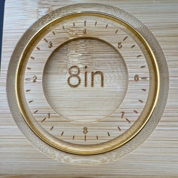 Vintage Crown Trifari White Enamel Gold-Tone Bangle Bracelet Signed Elegant Desi - Picture 6 of 6